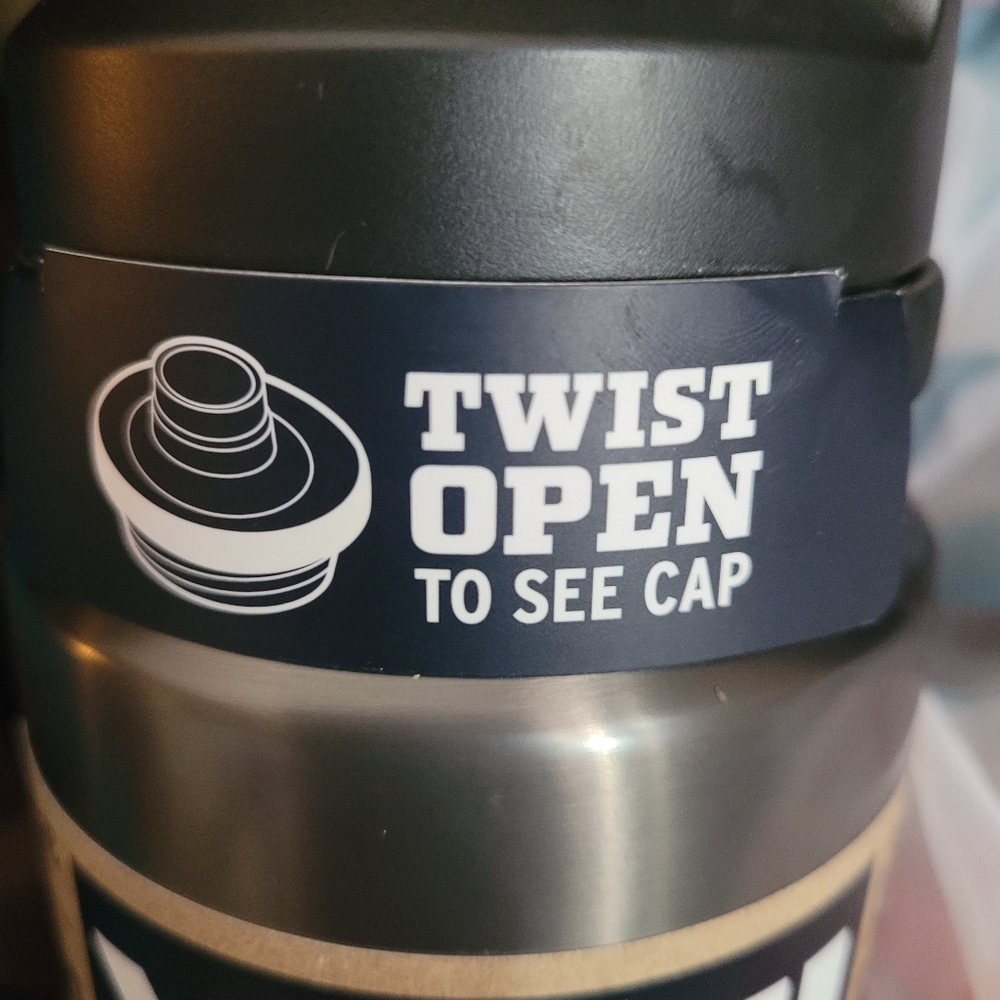 Yeti - Picture 3 of 6